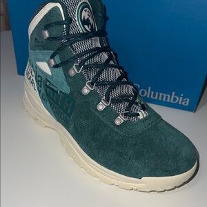 Columbia Green Hiking Boots